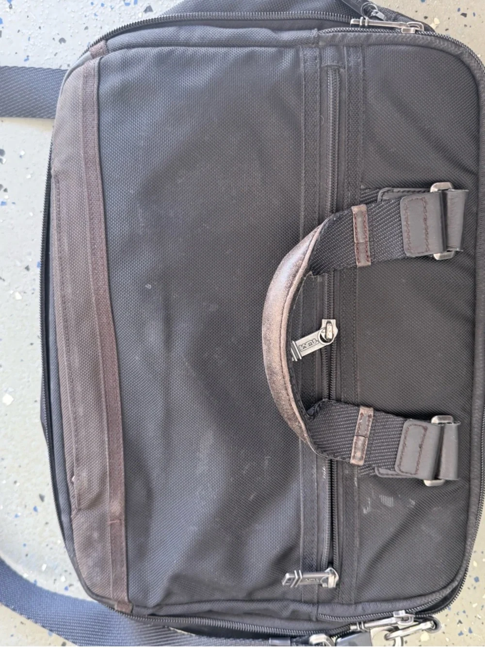 Tumi Black& Brown Medium Nylon & Leather Briefcase Messenger Bag